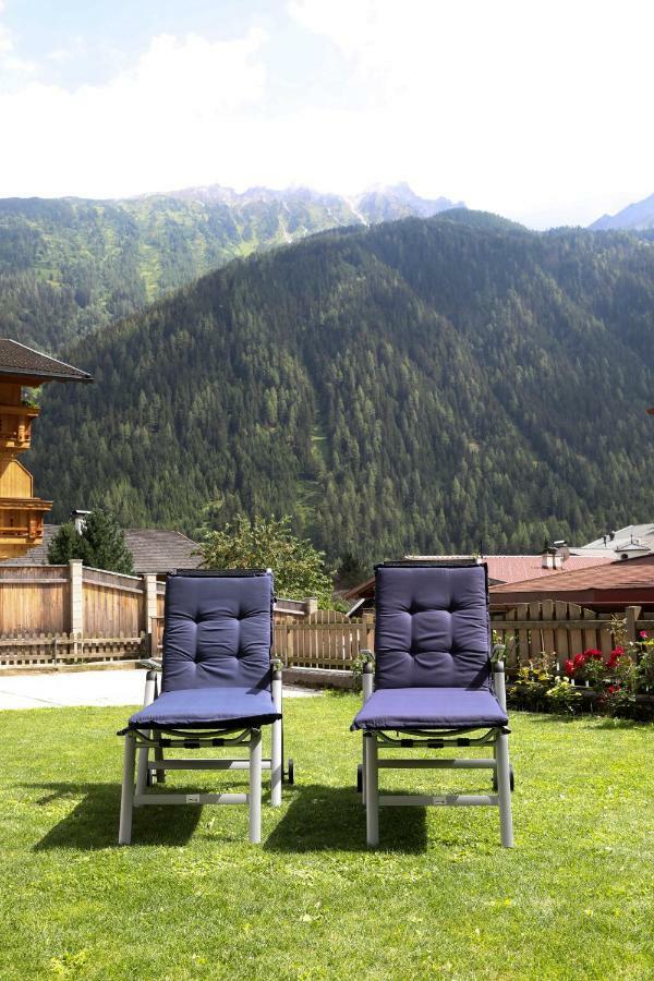 Haus Schoenblick Neustift im Stubaital Bagian luar foto